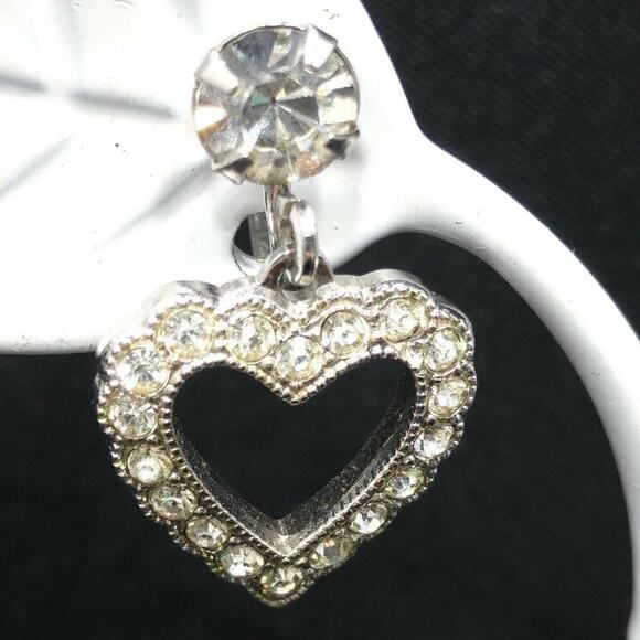 Vintage Weiss Rhinestone Heart Earrings, Screw Back, Mid-Century Vintage Jewelry - Picture 2 of 8